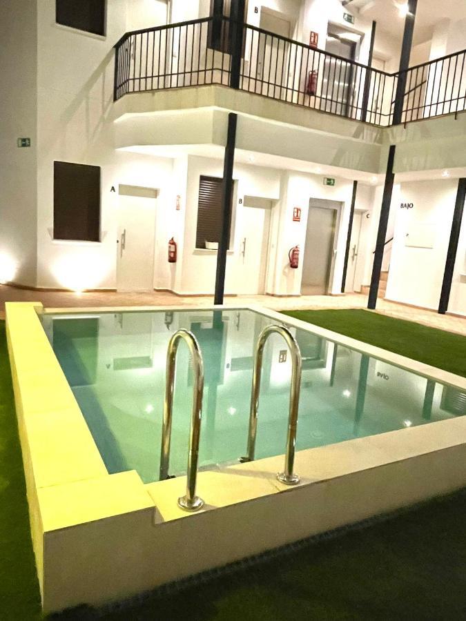 Apartamento En Casco Historico De Cordoba/Piscina Exterior photo